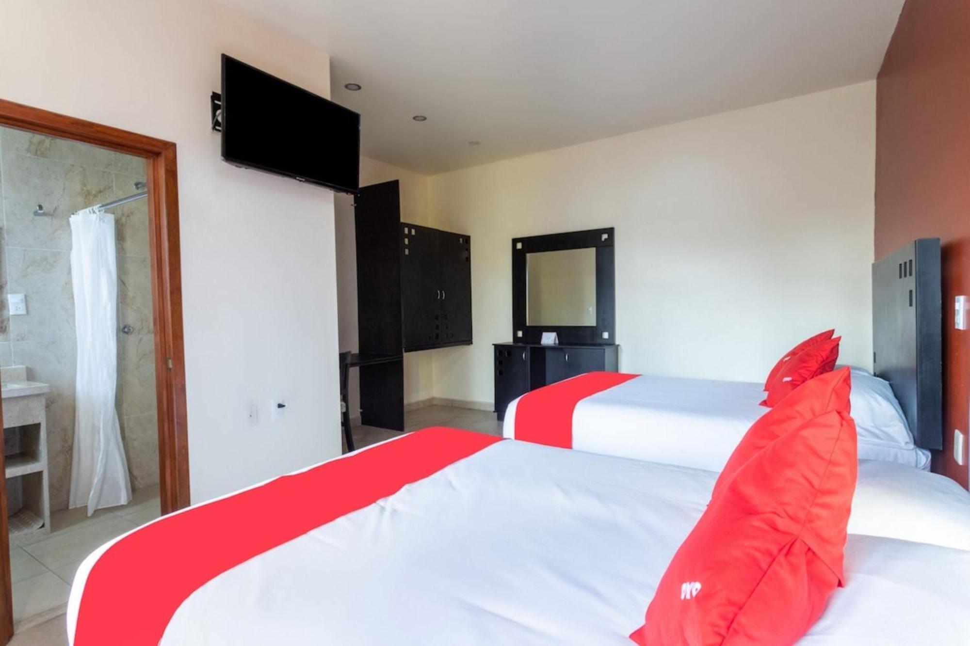 Oyo Hotel Emperadores Inn, Atlixco Εξωτερικό φωτογραφία